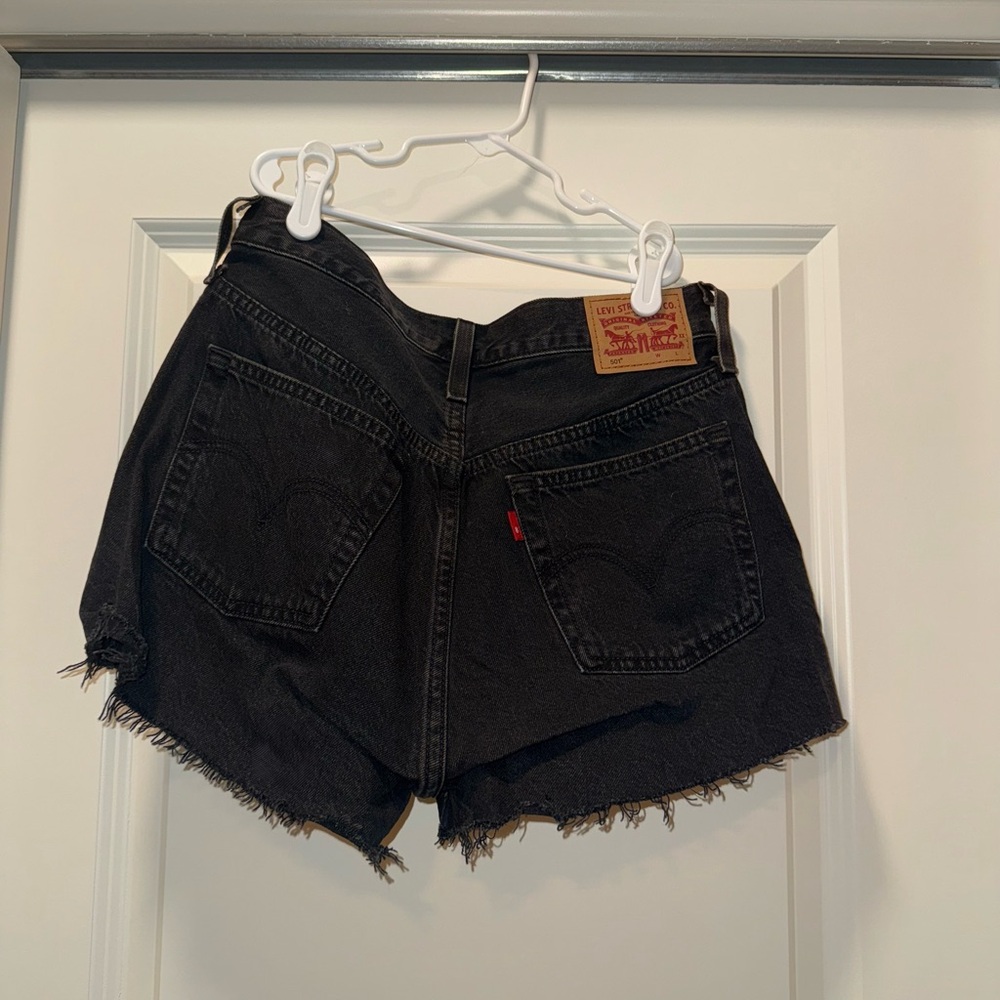Levi's Black Jean Shorts High-Waisted Frayed Hem